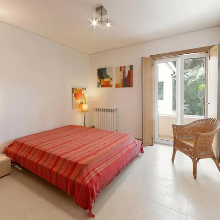 Oasis Pool - D'el Rey Golf *